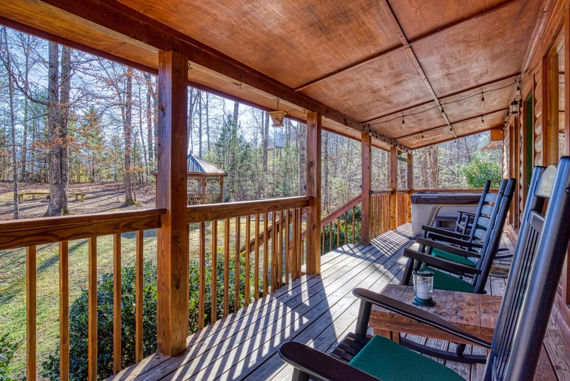 Sweet Seclusion, Hot Tub, Air Hockey, Wifi, 1089 Free Tickets Each Paid Day, Dollywood And More 세비어빌 외부 사진